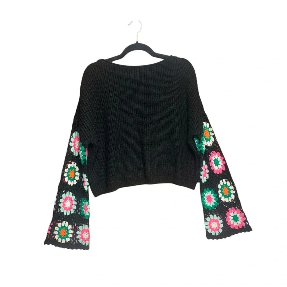 Chic Black Crochet Granny Square Sleeve Sweater size small no brand